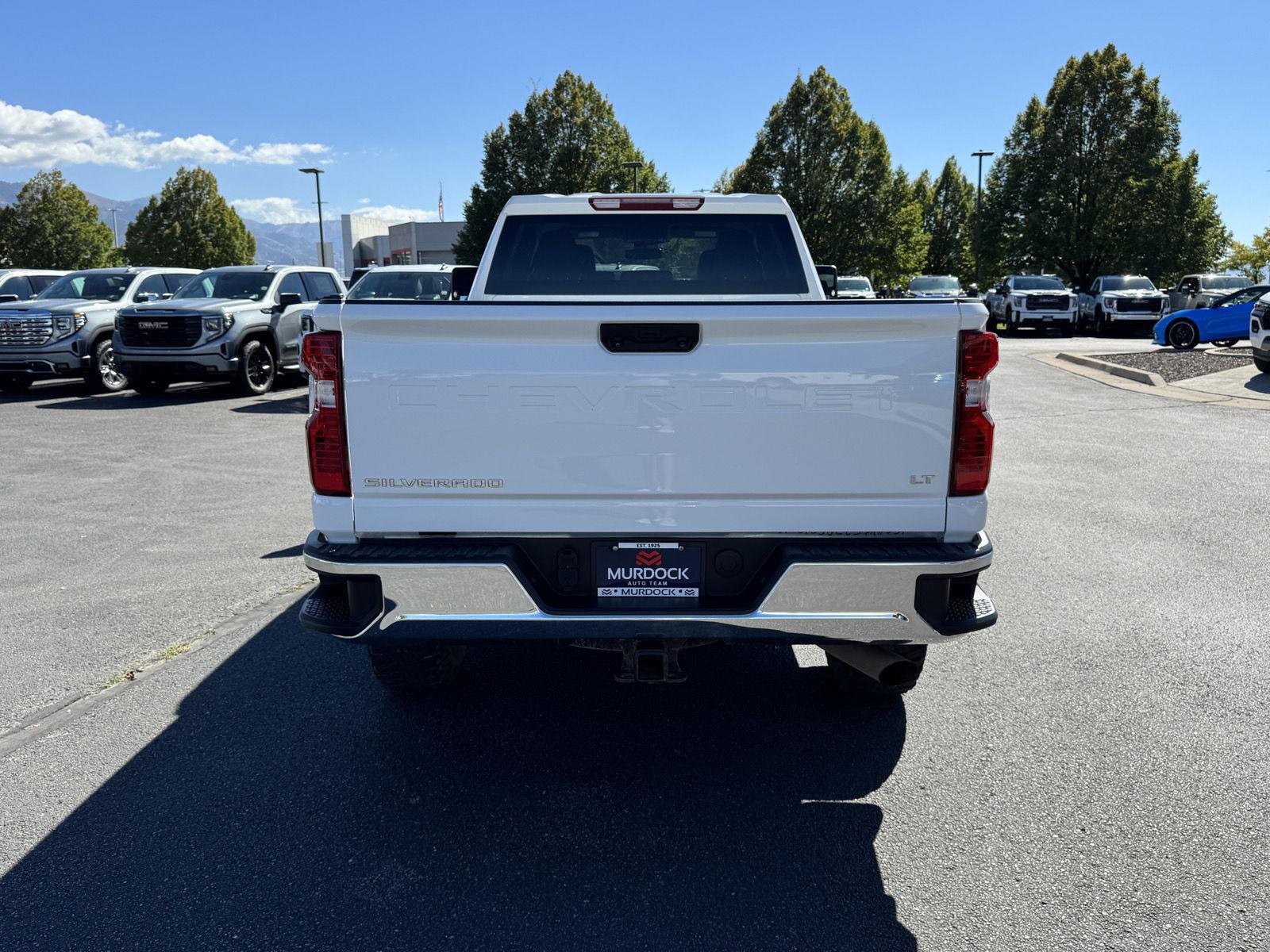 Used 2024 Summit White Chevrolet LT image 10