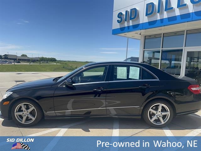 Used 2010 Black Mercedes-Benz E 350 Luxury image 2