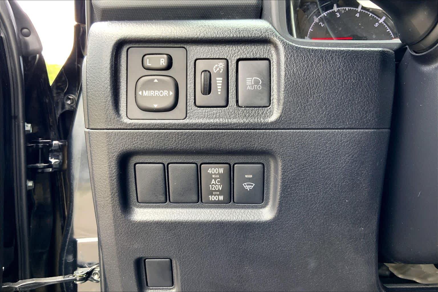 Used 2023 Midnight Black Metallic Toyota SR5 image 33