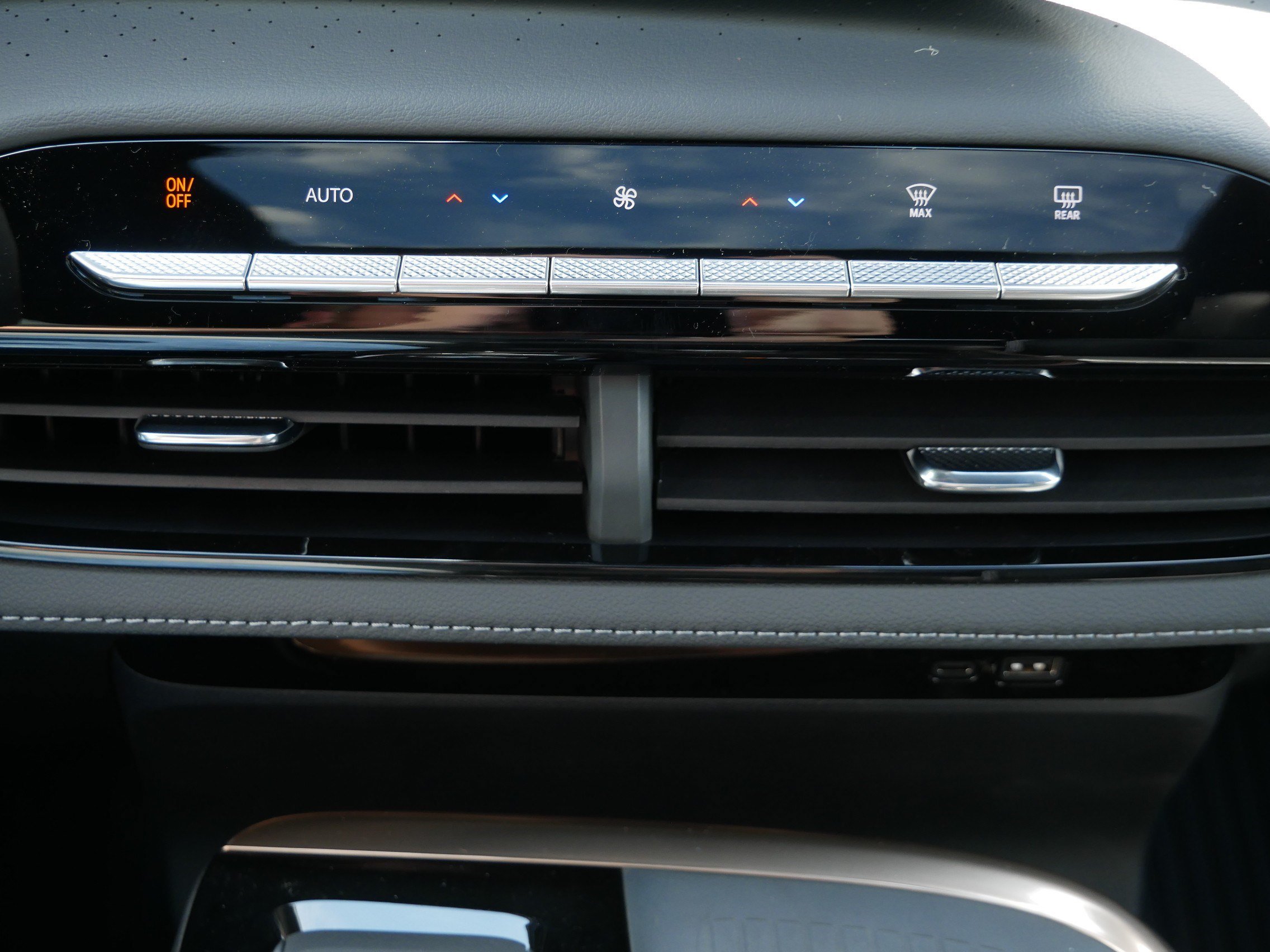 2026 Buick Enclave Avenir - Photo 8