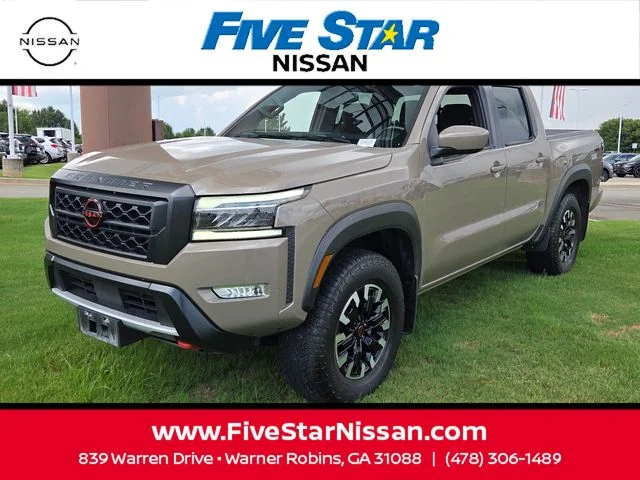 Used 2024  Nissan PRO-4X image 3