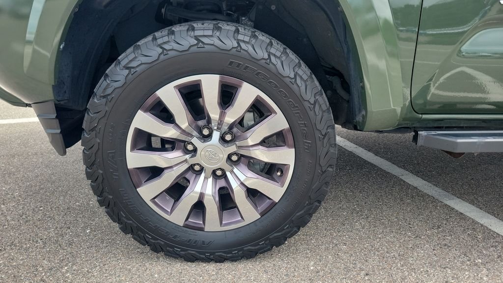 Certified Used 2022 Green Toyota Limited image 18