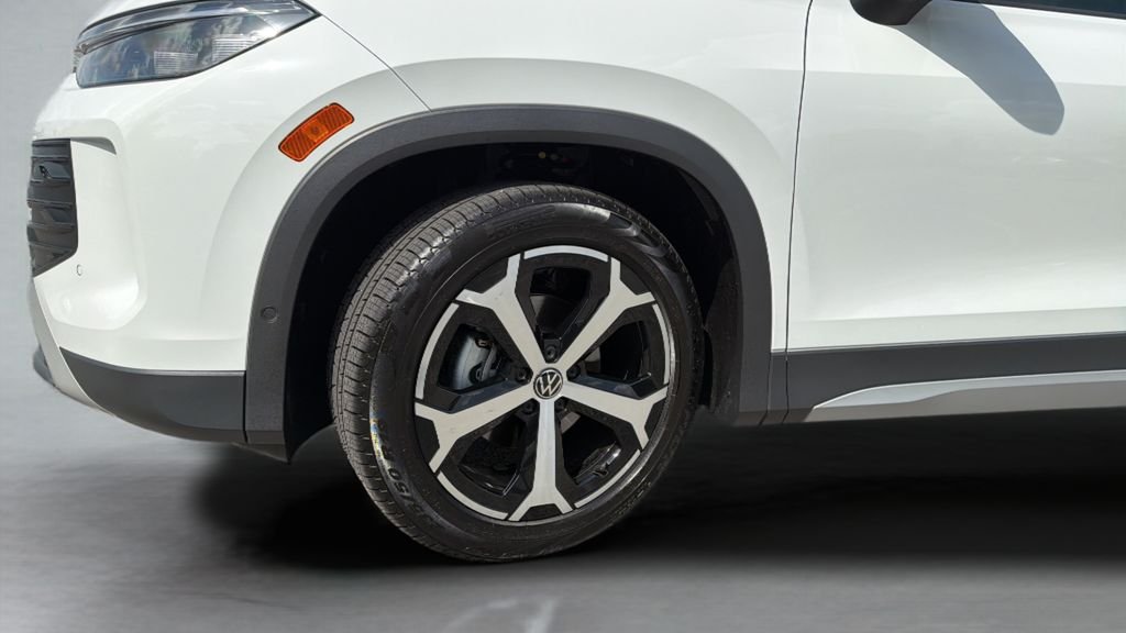 New 2026 Pure White Volkswagen 2.0T SE image 35