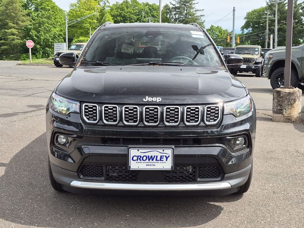 New 2026 Diamond Black Crystal Pearlcoat Jeep Limited image 7