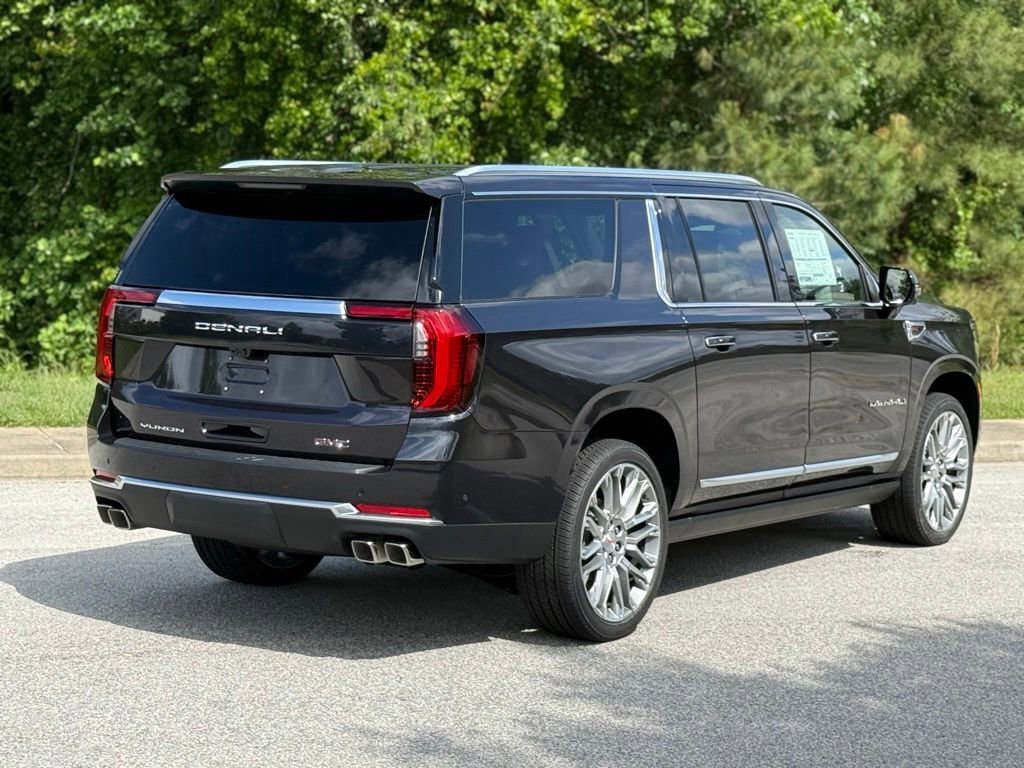 2026 GMC Yukon XL Denali - Photo 13