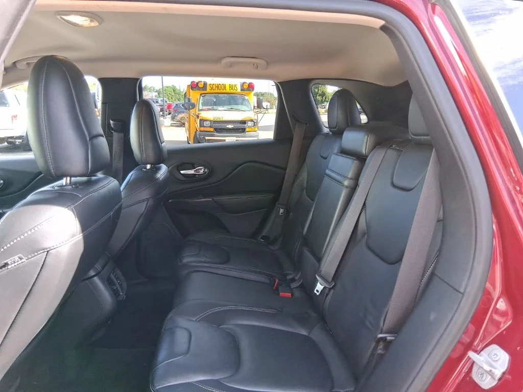 Used 2015 Deep Cherry Red Crystal Pearlcoat Jeep Limited image 29