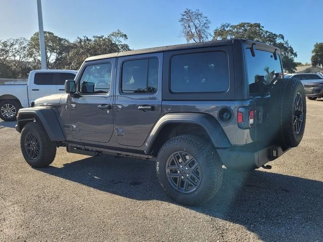 New 2026 Granite Crystal Metallic Clear-Coat Exterior Paint Jeep Sport S image 5