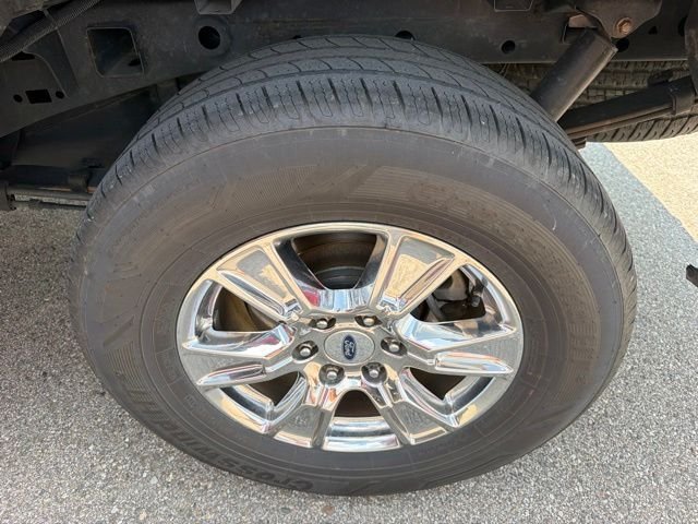 Used 2015 Gray Ford XLT image 13