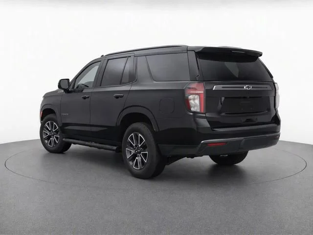 Used 2021 BLACK Chevrolet Z71 image 4
