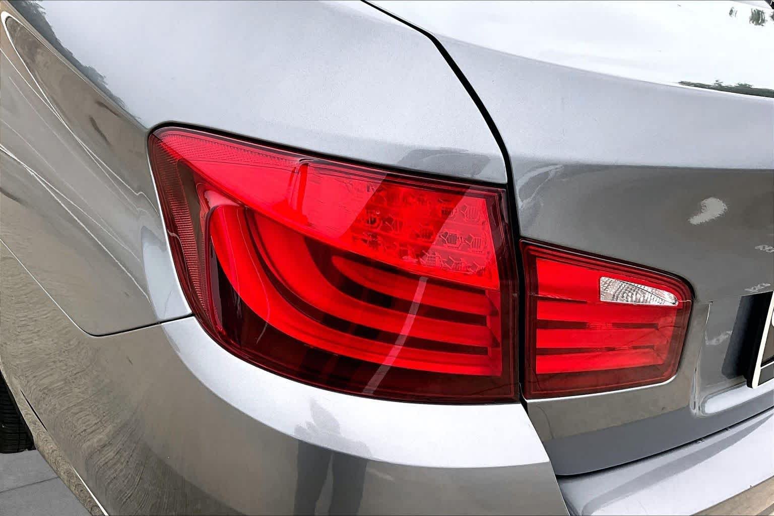 Used 2011 Space Gray BMW 528i image 25
