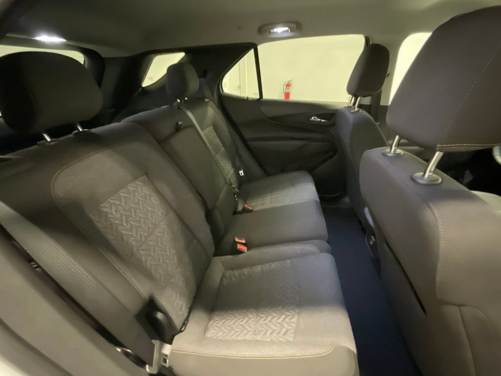 Used 2024 Summit White Chevrolet LT image 24
