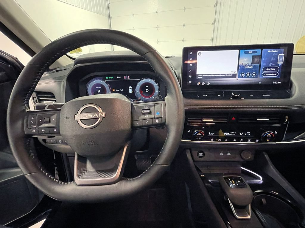 Used 2026 Blue Nissan SL image 37