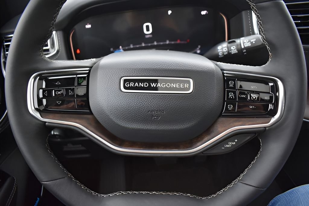 Used 2023 Black Jeep Base image 16