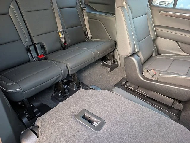 2026 Chevrolet Tahoe Premier - Photo 13