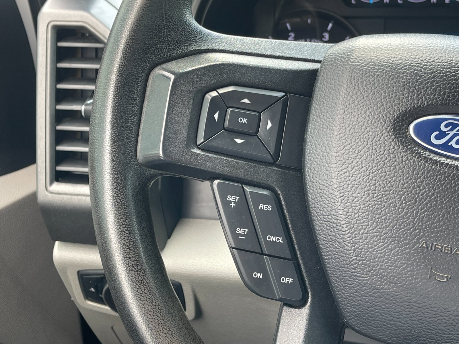 Used 2019 White Ford XL image 25