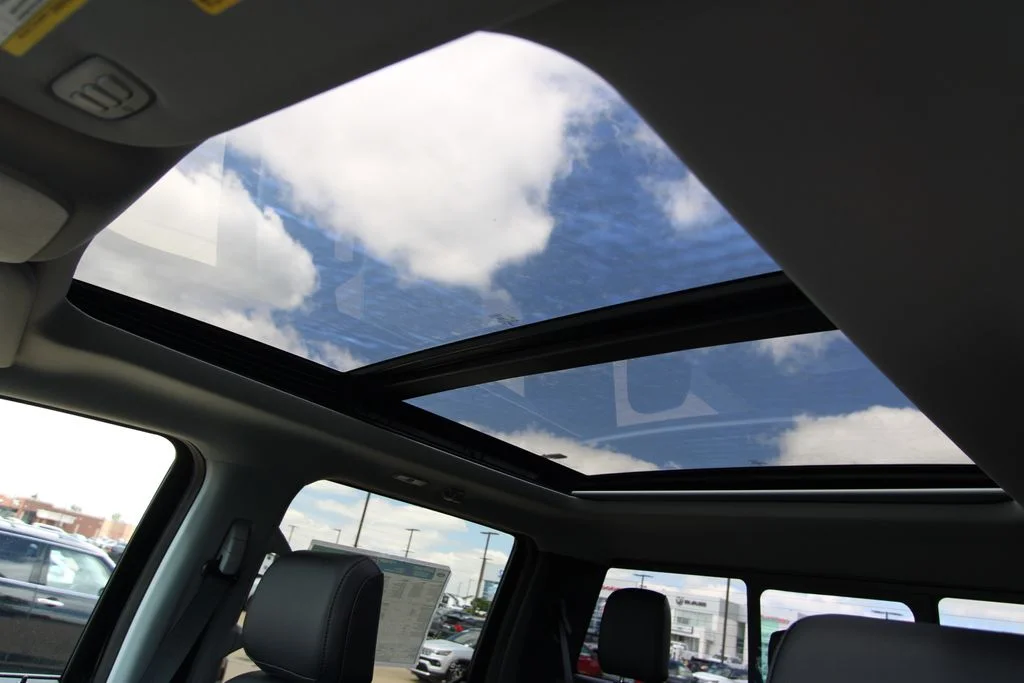 New 2026 Agate Black Metallic Ford F-350® Lariat® image 51