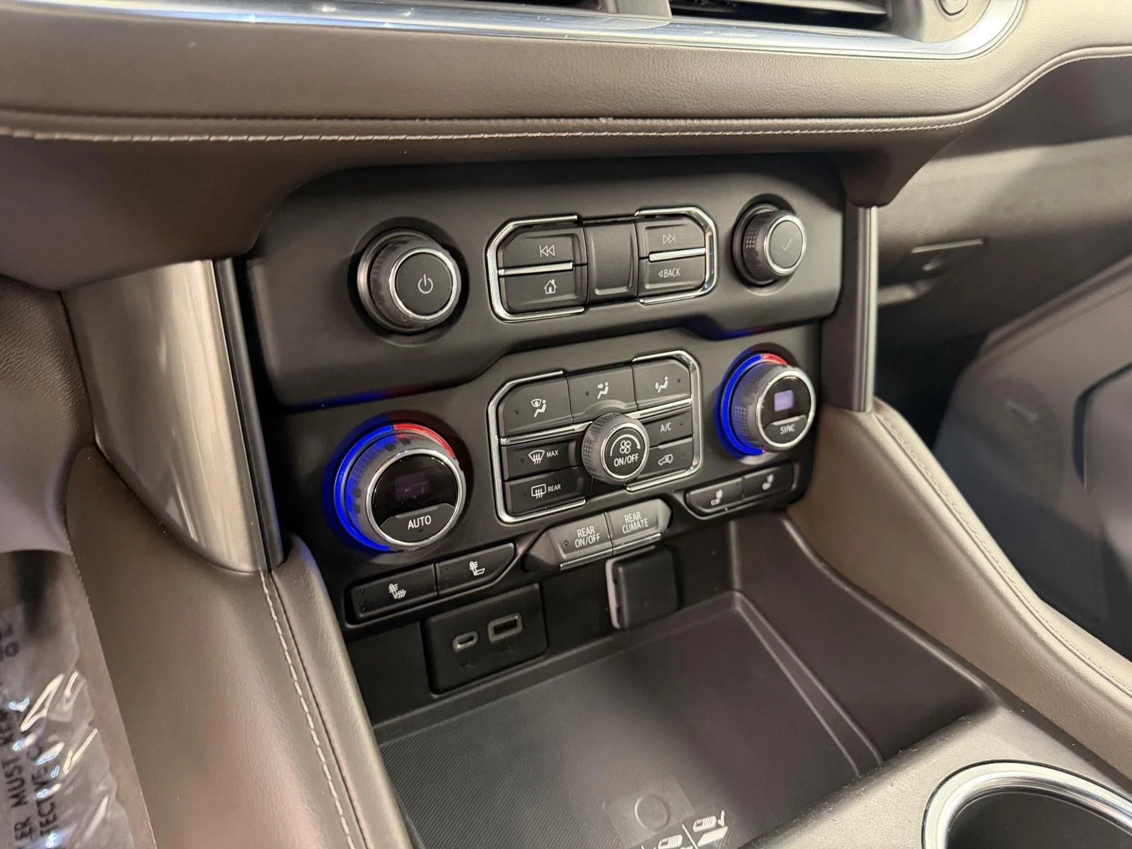 2022 Chevrolet Tahoe LT - Photo 7