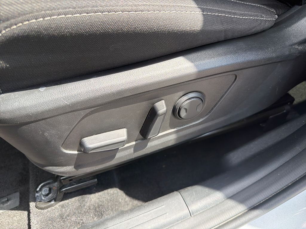 Used 2024 Silver Hyundai SEL image 16