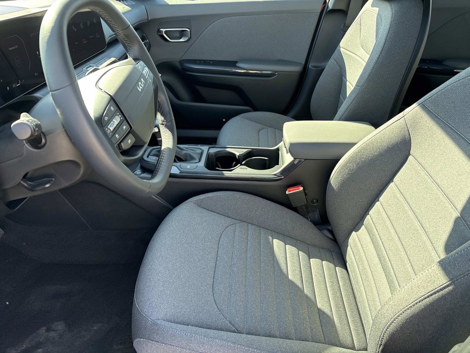2025 Kia K4 EX - Photo 20