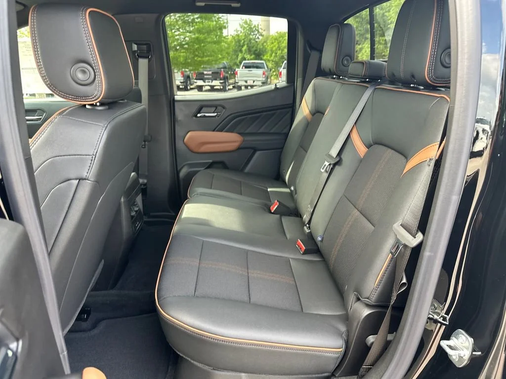 2026 GMC Canyon AT4 - Photo 27