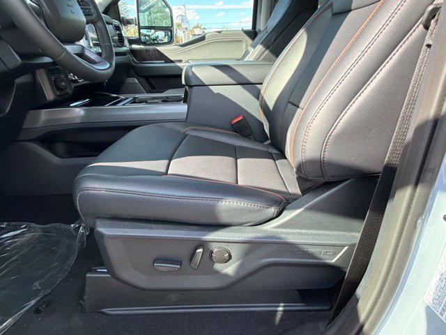 New 2026 Glacier Gray Metallic Tri-Coat Ford F-350® Lariat® image 15