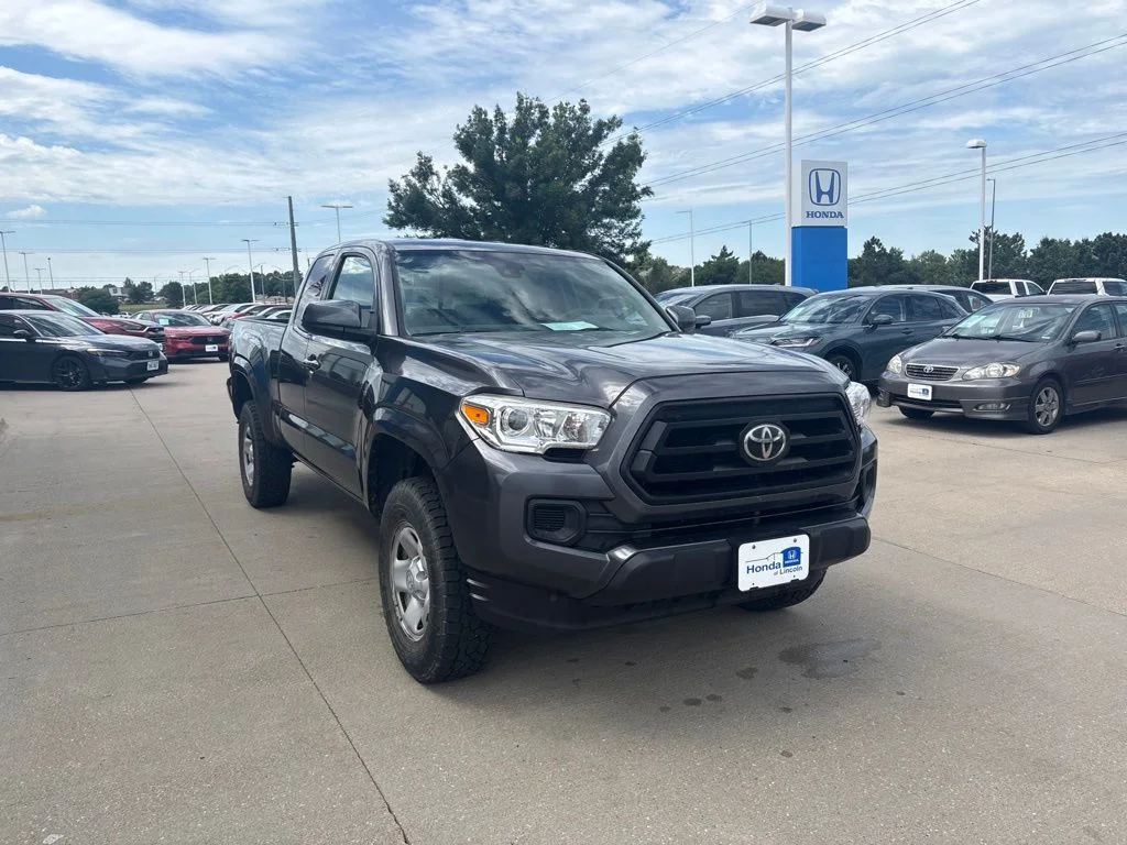Used 2020 Gray Toyota SR image 3