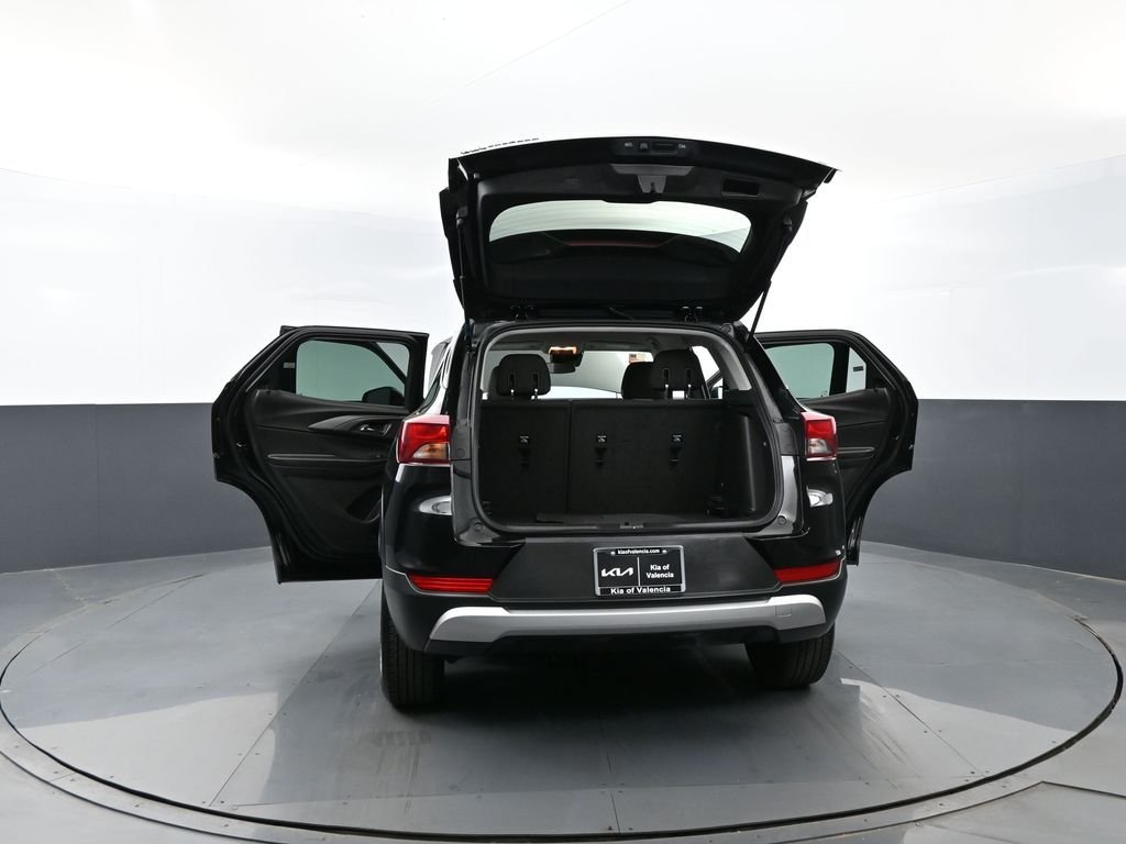 Used 2025 Black Metallic Chevrolet LT image 28