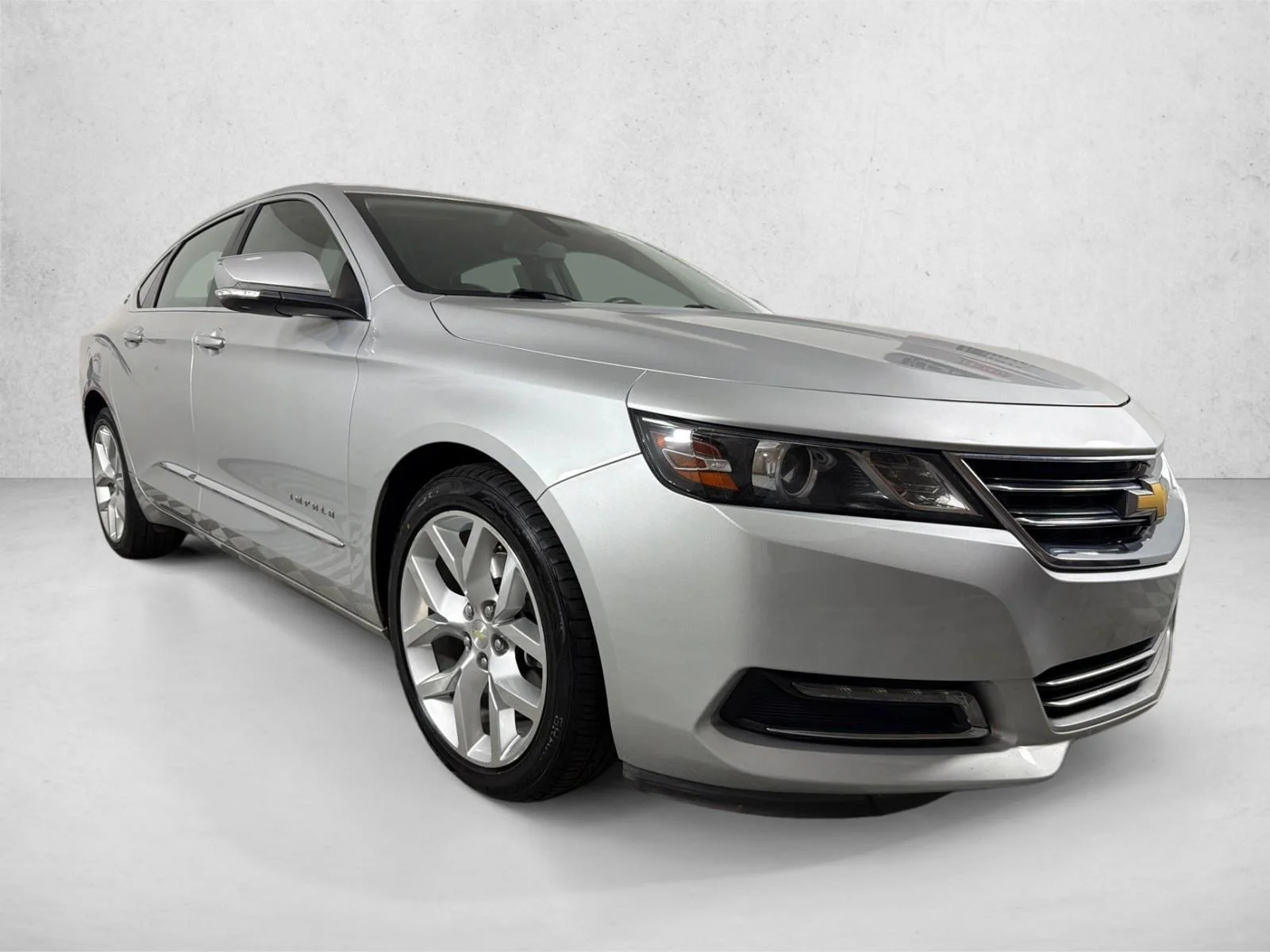 Used 2018 Beige Chevrolet Premier image 1