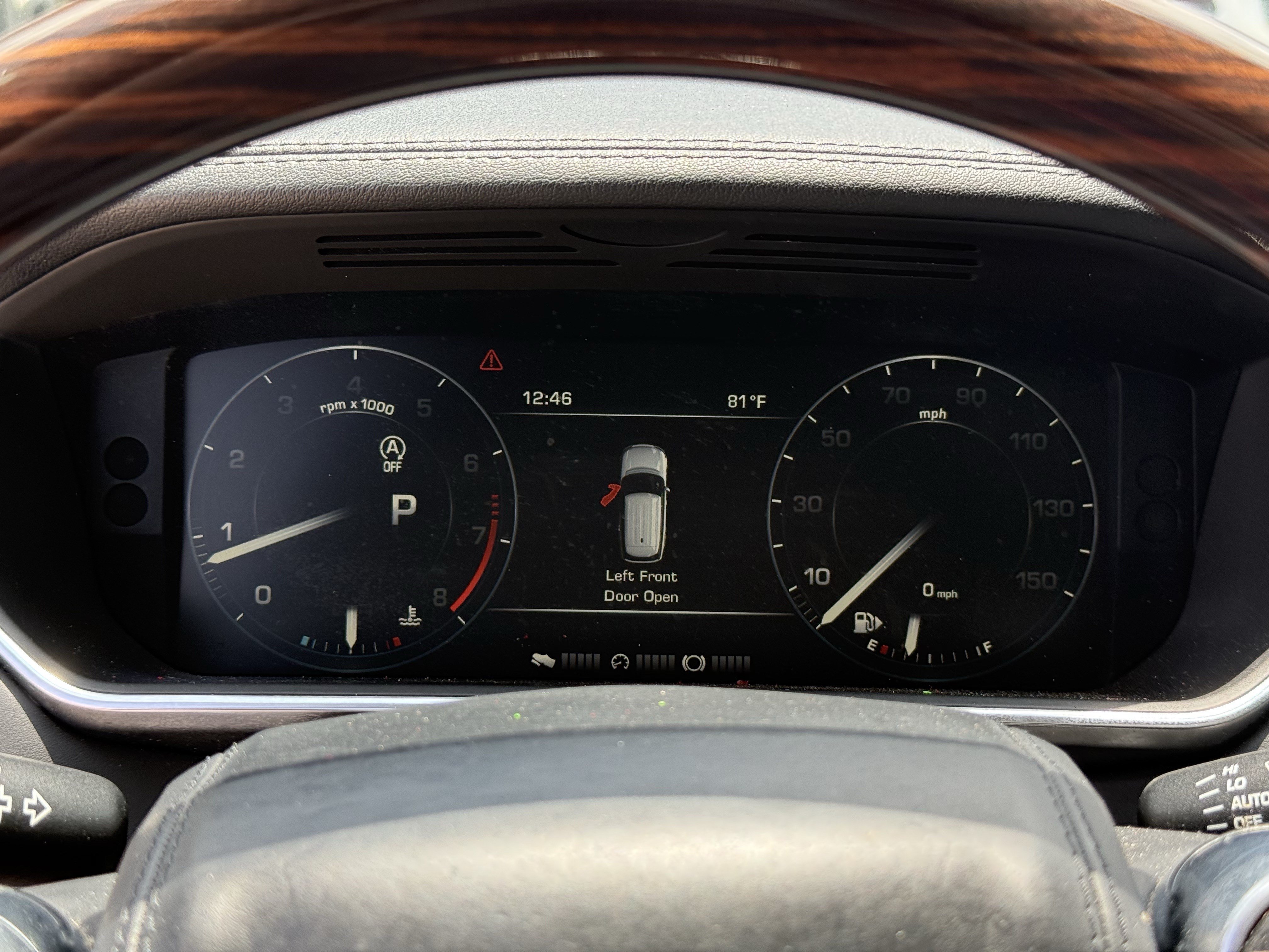 Used 2014 White Land Rover  image 17