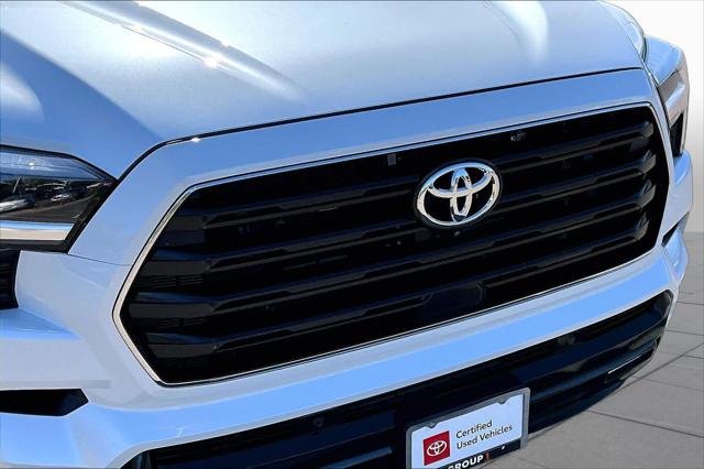 Certified Used 2026 WIND CHILL PEARL* Toyota  image 29