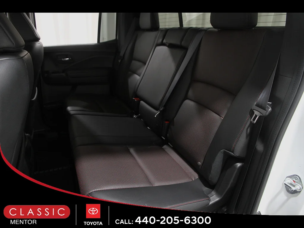 Used 2023 Platinum White Pearl Honda Black Edition image 19