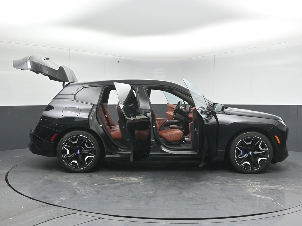2023 BMW IX - Image 60