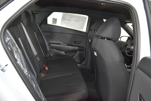 New 2026 White Hyundai SEL Sport image 15