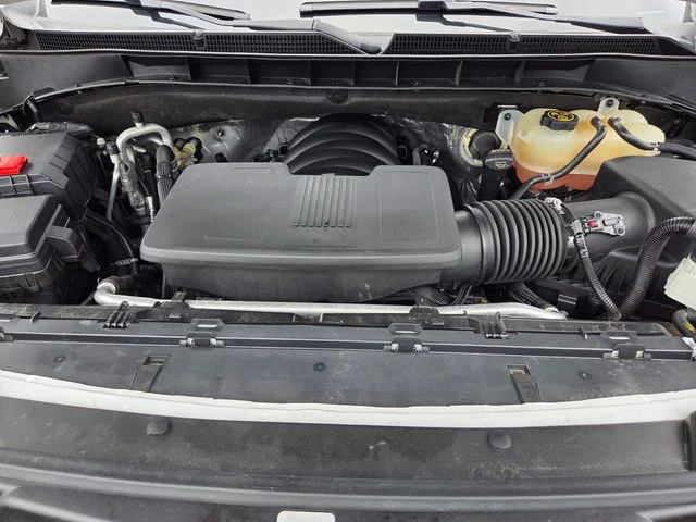 Used 2022 White GMC Denali image 31