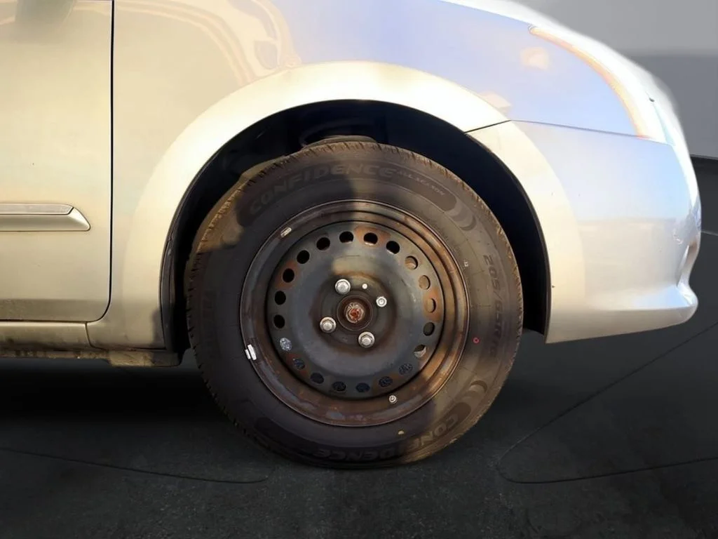 2012 Nissan Sentra S - Photo 22