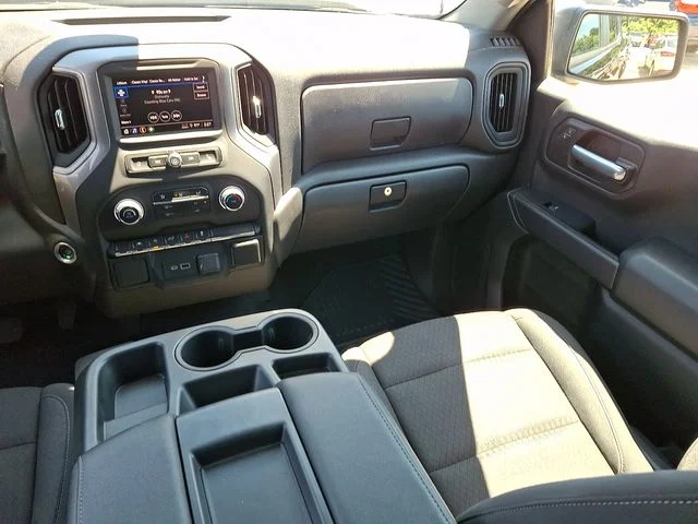 Used 2022 Black Chevrolet Custom image 16