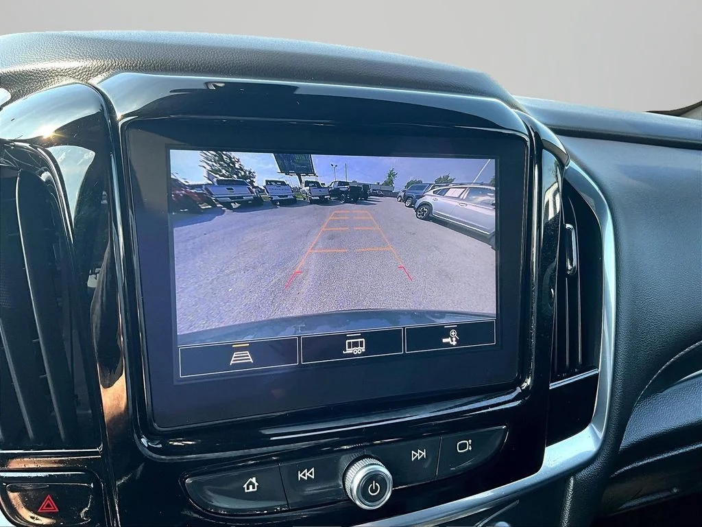 Used 2022 Green Chevrolet LT Leather image 22