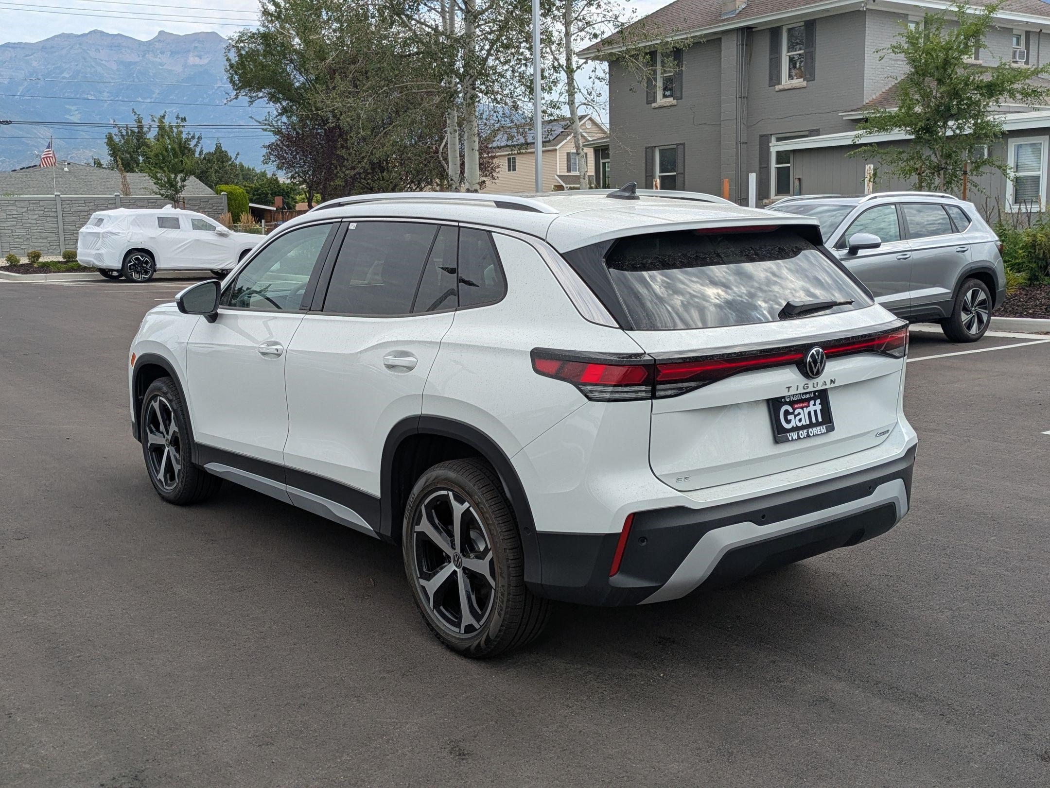 New 2026 Pure White Volkswagen SE image 5