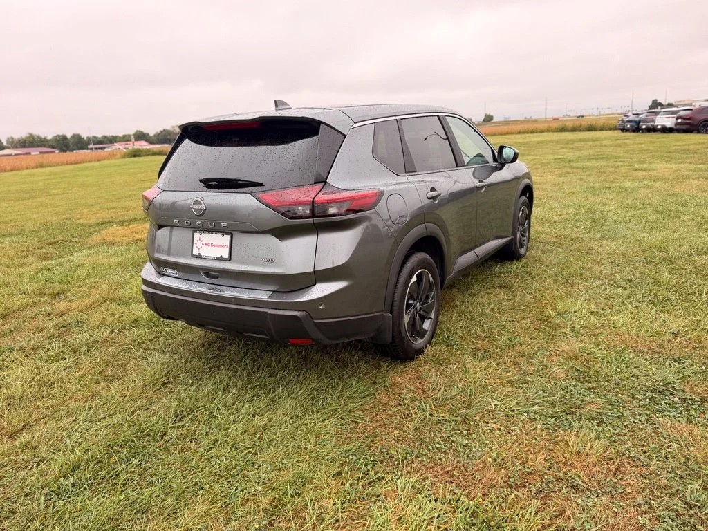 Certified Used 2026 Gun Metallic Nissan SV image 5