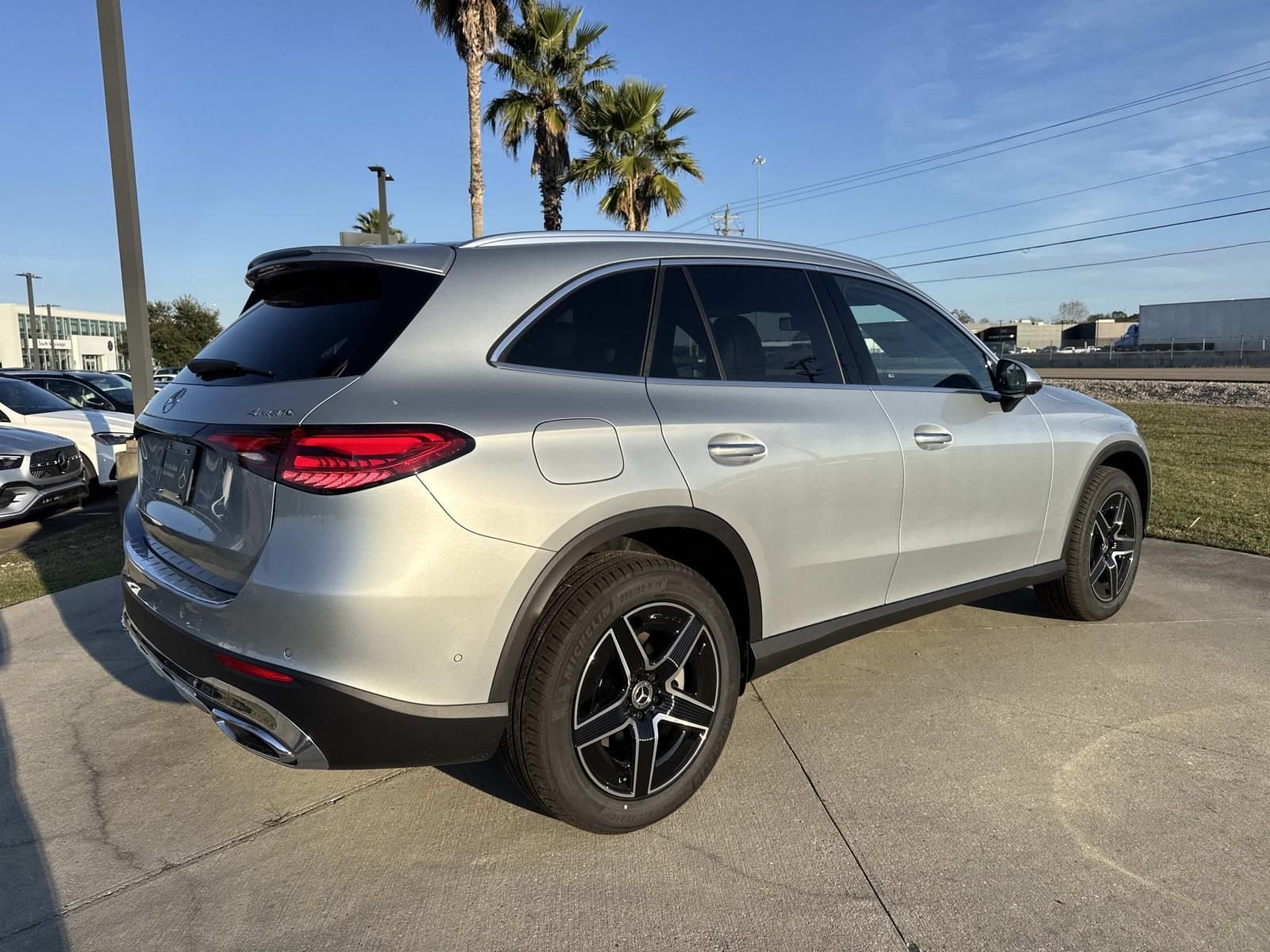 2026 Mercedes-Benz GLC Base - Photo 4