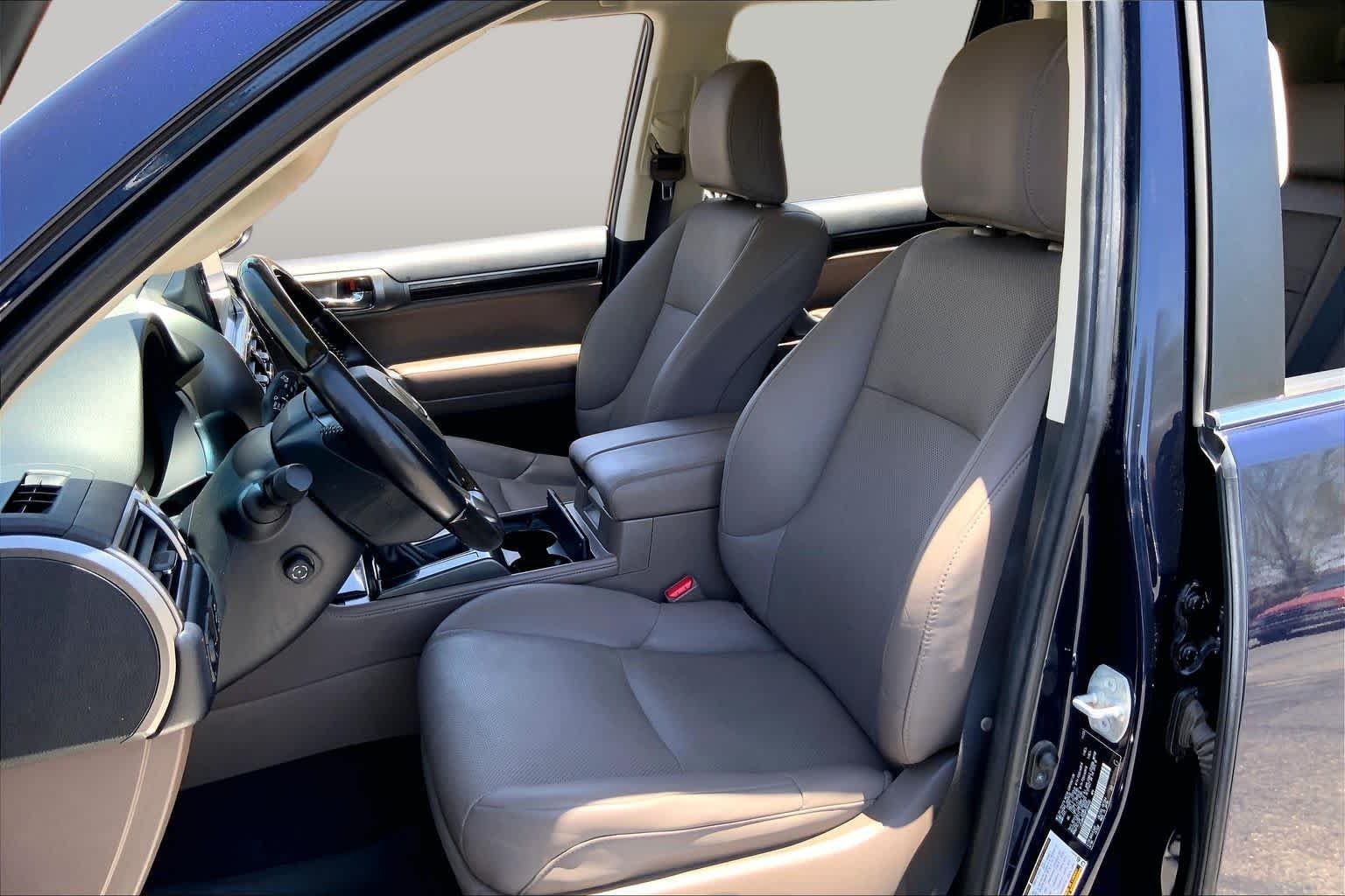 Used 2023 Nightfall Mica Lexus Premium image 7