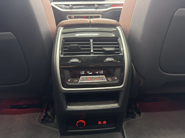 Used 2023 Mineral White Metallic BMW xDrive40i image 45