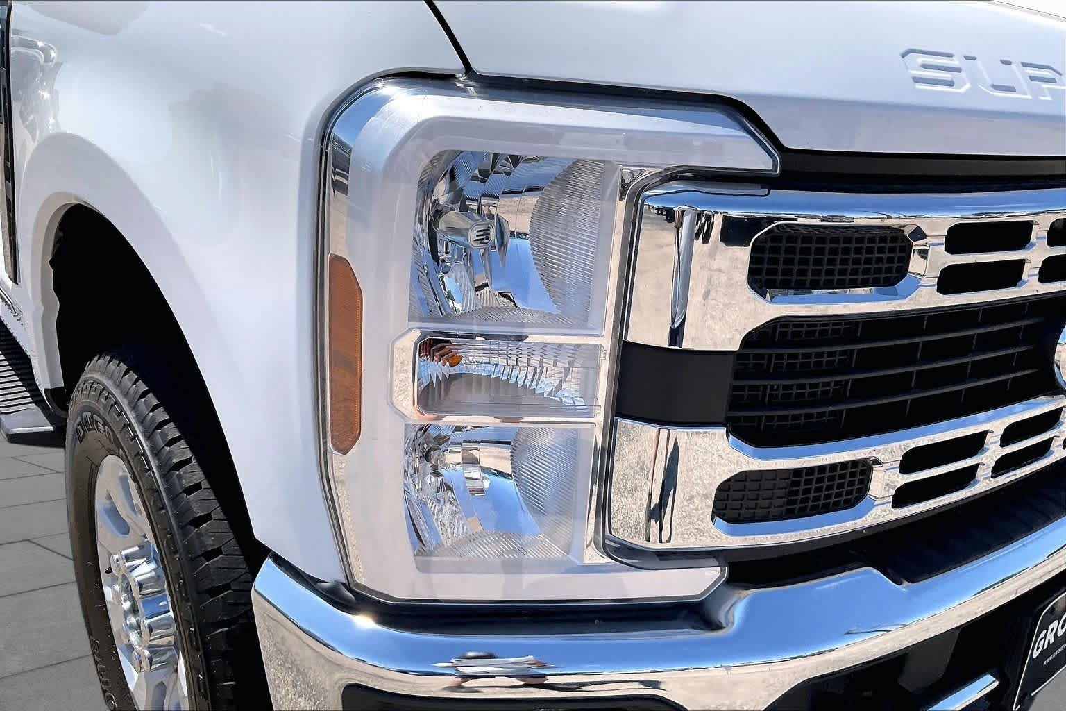 Used 2024 Oxford White Ford XLT image 26
