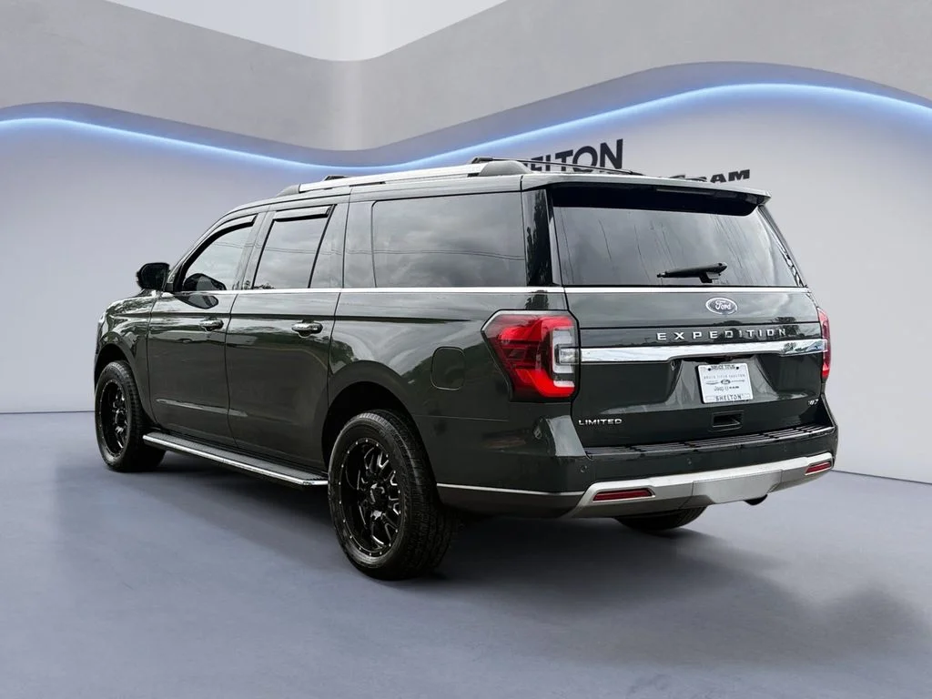 Used 2022 Green Ford Limited image 4