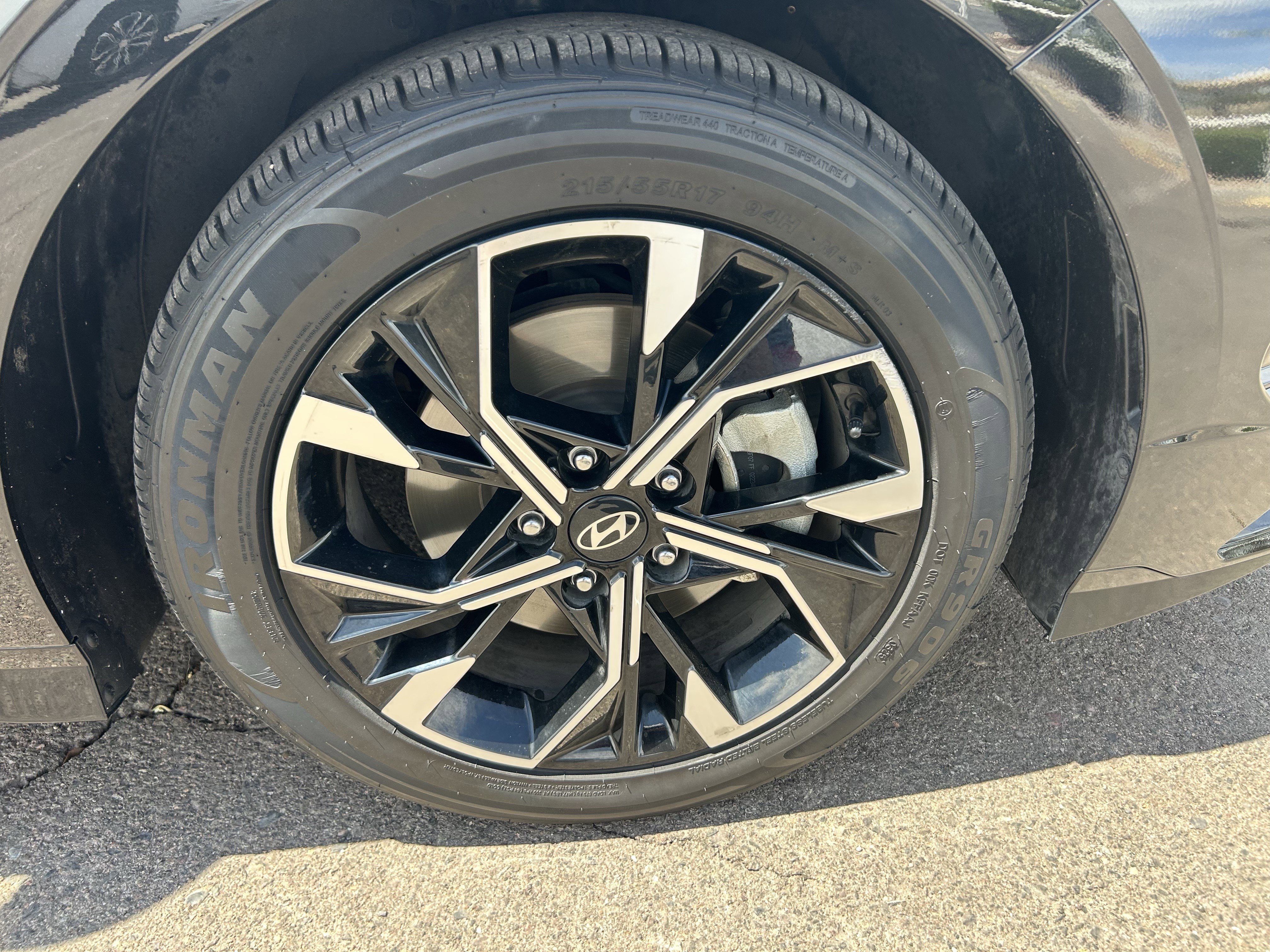 Certified Used 2024 Onyx Black Hyundai SEL image 9