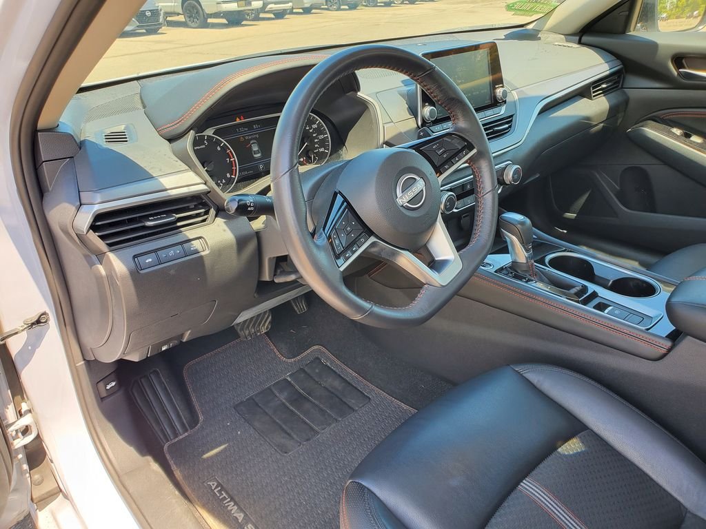 Used 2023 GRAY SKY PEARL Nissan 2.5 SR image 16