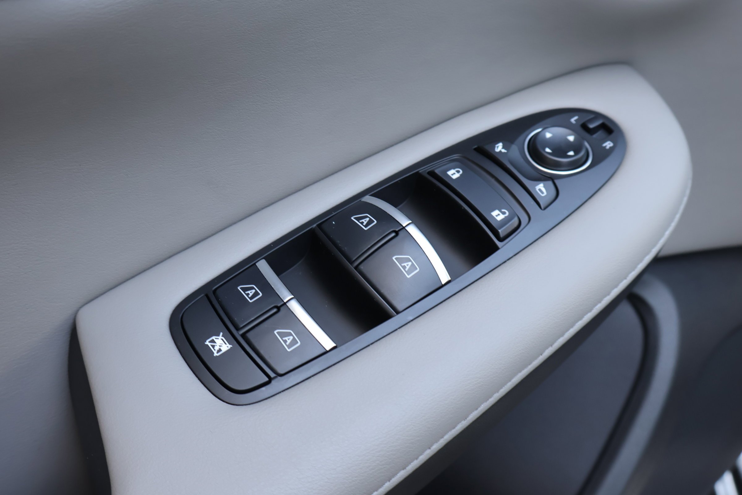 2025 INFINITI QX50 Luxe - Photo 16