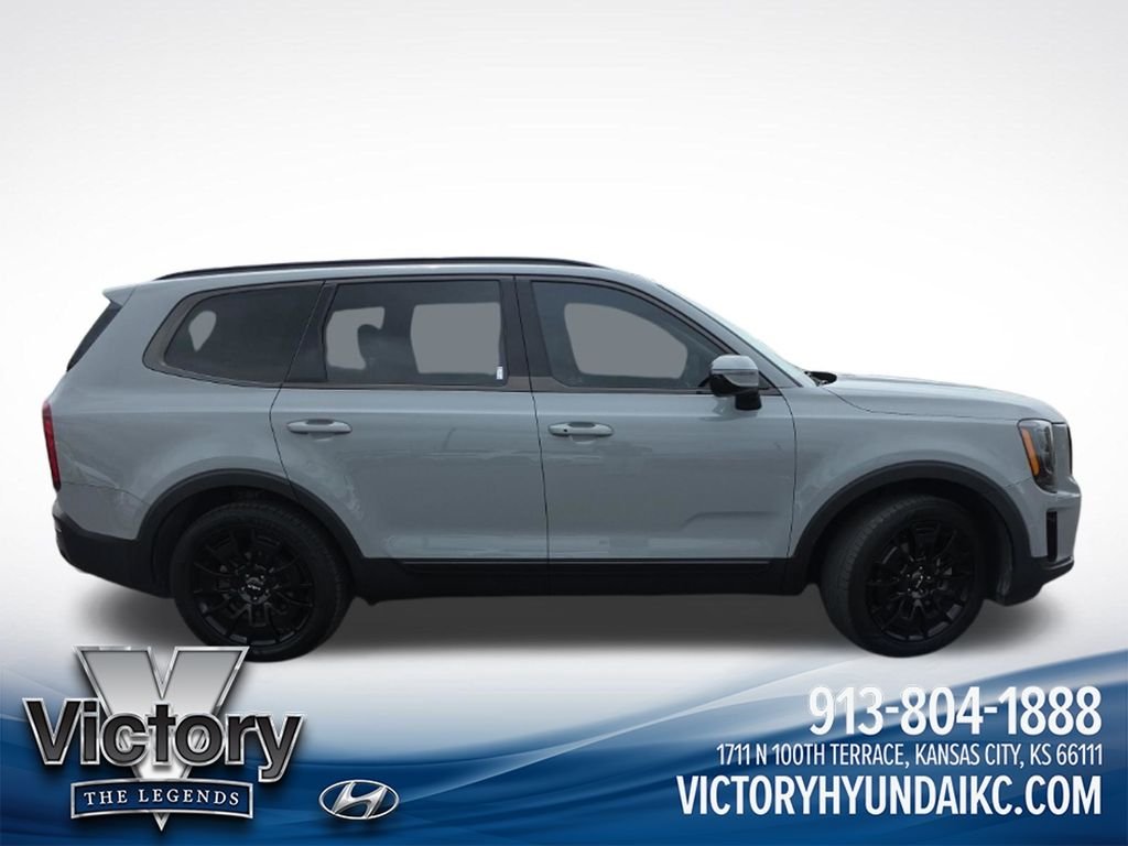 Used 2022 Gray Kia SX image 4