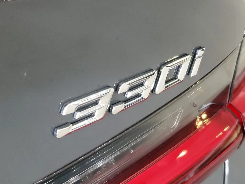 New 2026 Dravit Grey Metallic BMW 330i image 6