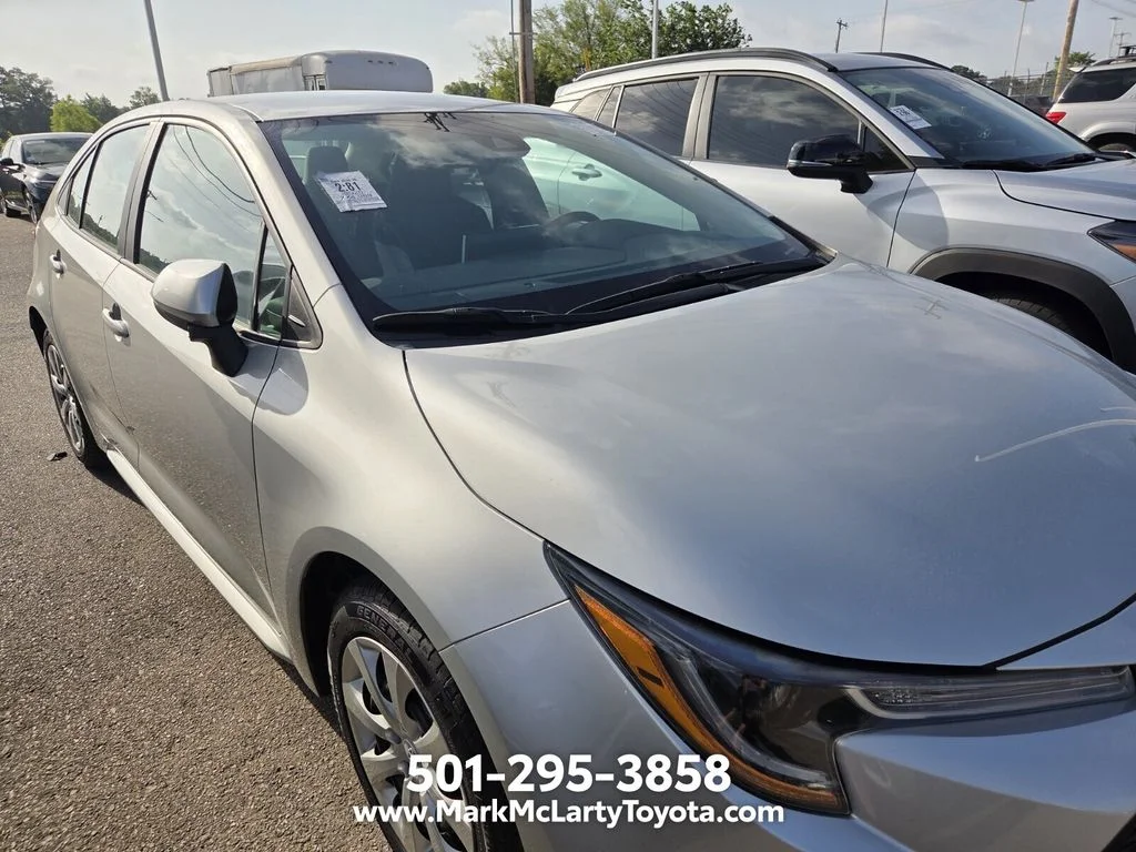 Used 2020 Silver Toyota LE image 4